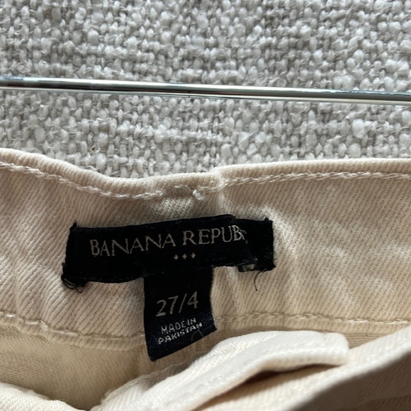 Banana Republic Cream Denim Shorts - Picture 3 of 3